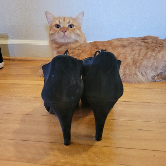 ME TOO Suede Ankle Platform Booties Size 10 - Picture 7 of 8